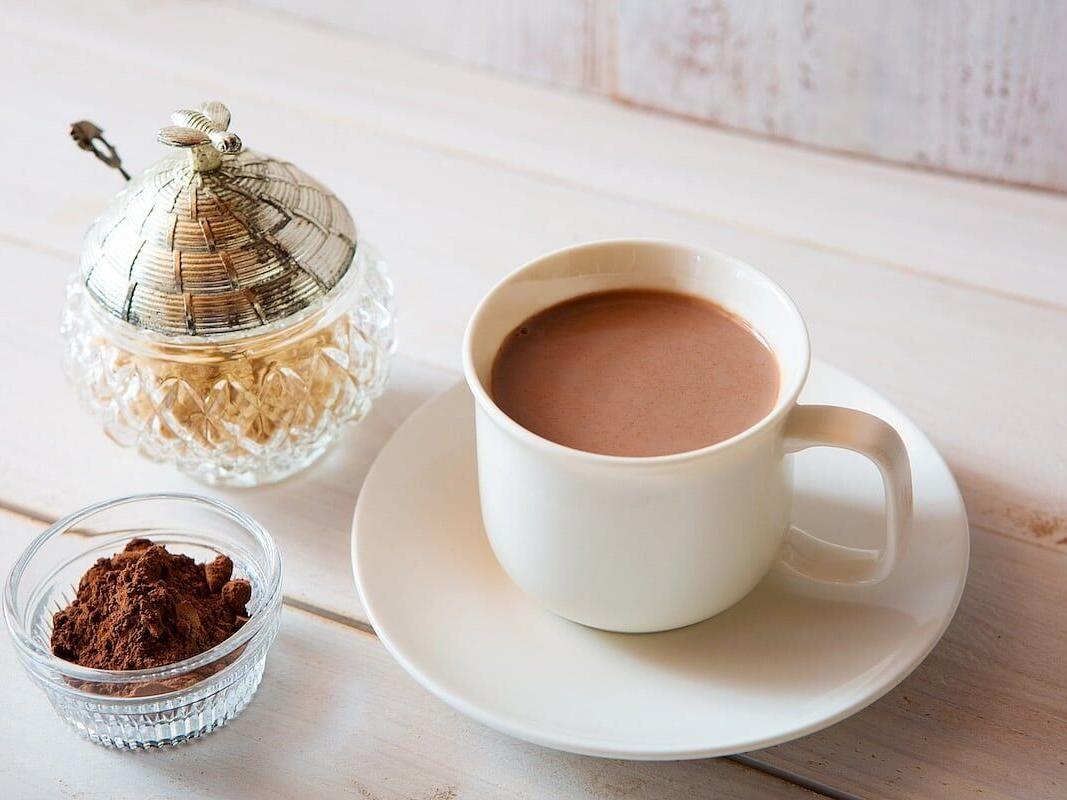 Sitting For Long Periods? Sip Cocoa Or Munch Berries To Protect Heart Health, Experts Say